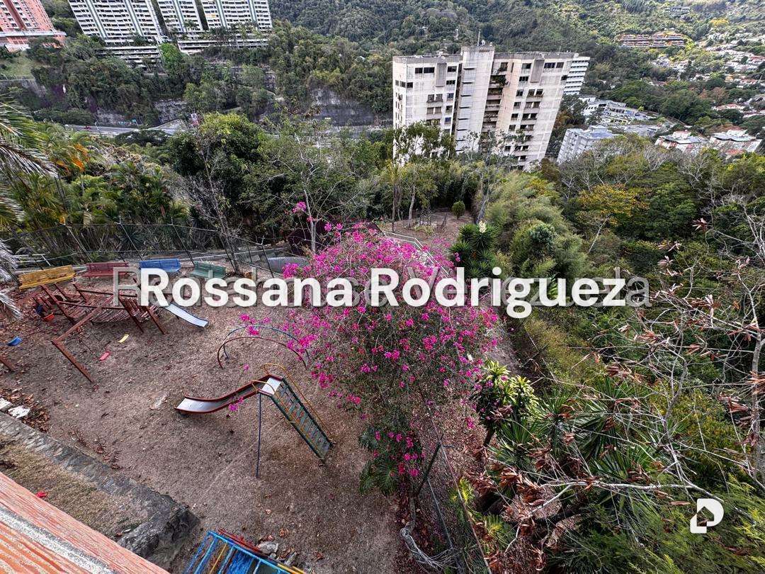 Apartamento en Las Esmeraldas, Caracas – 22