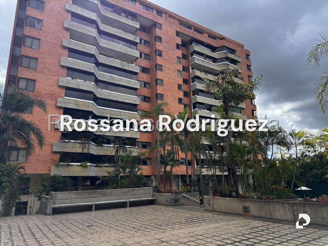 Apartamento en Las Esmeraldas, Caracas – 1