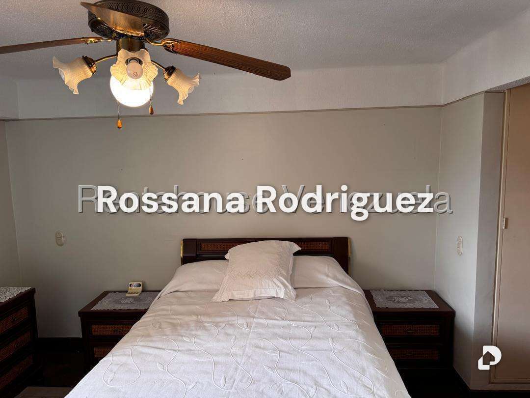 Apartamento en Las Esmeraldas, Caracas – 12