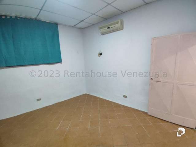 Anexo en Naguanagua – 12