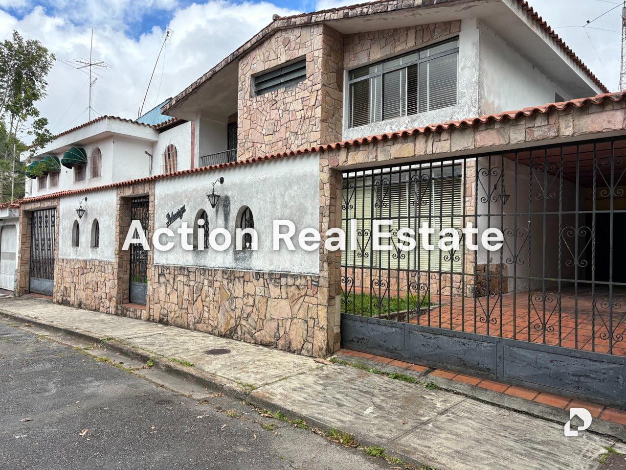 Casa en Los Castores, Altos Mirandinos – 1