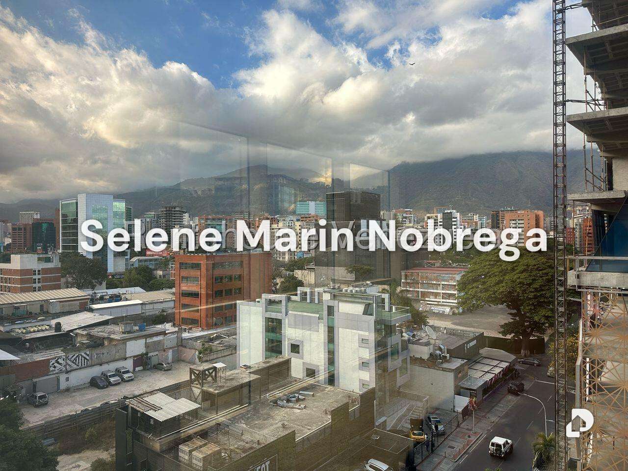 Local comercial en Las Mercedes, Caracas – 14
