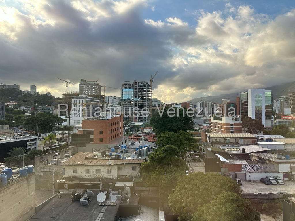 Local comercial en Las Mercedes, Caracas