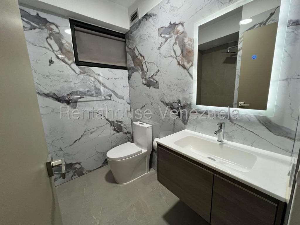 Apartamento en Lomas de La Alameda, Caracas - 1