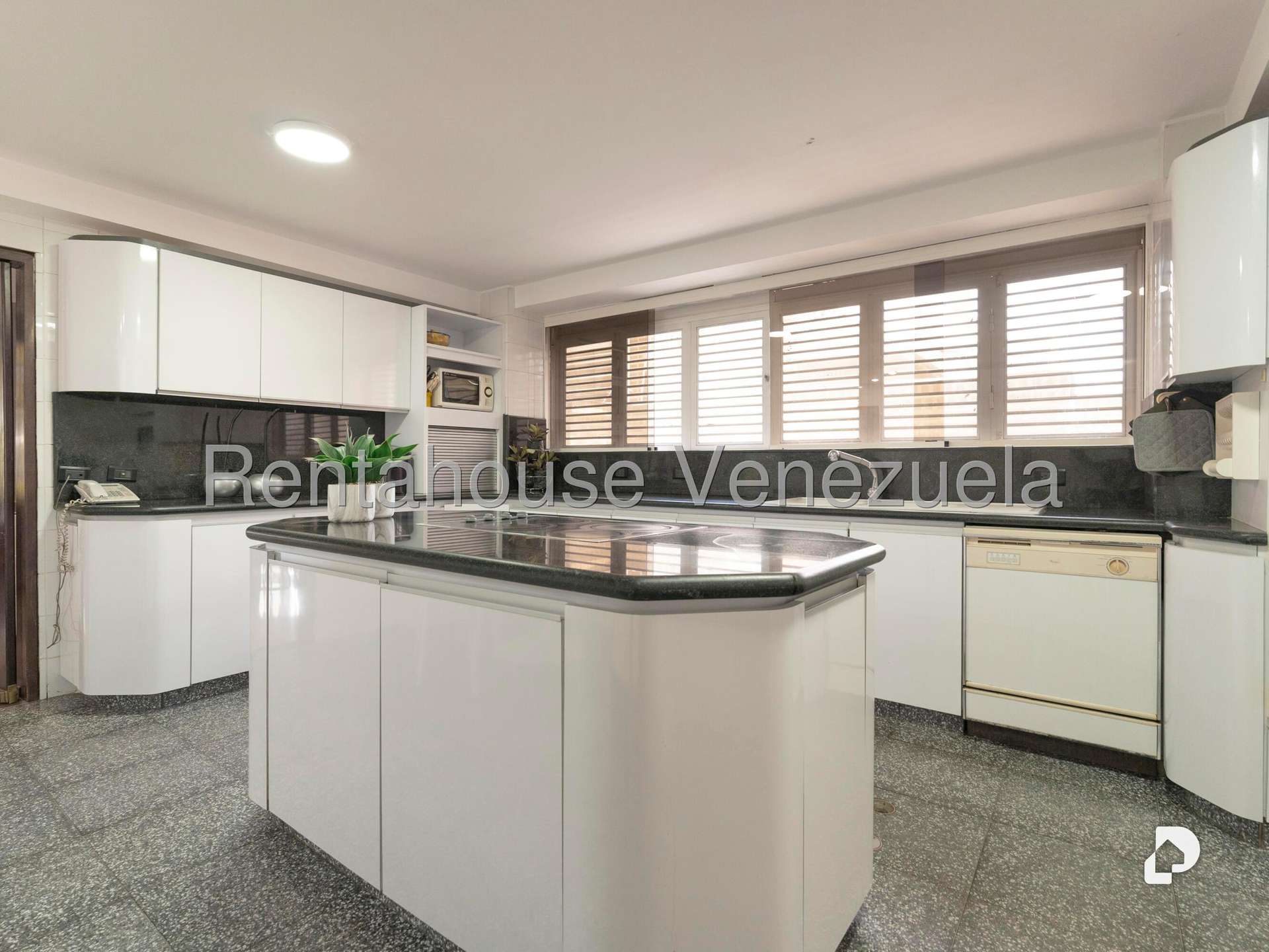 Casa en Alto Hatillo, Caracas – 33