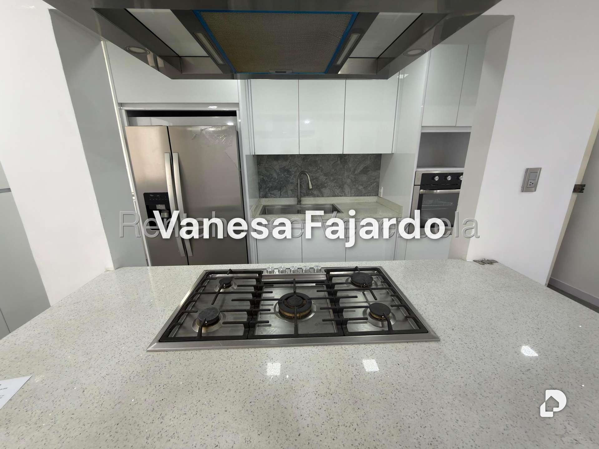 Apartamento en Los Palos Grandes, Caracas – 7