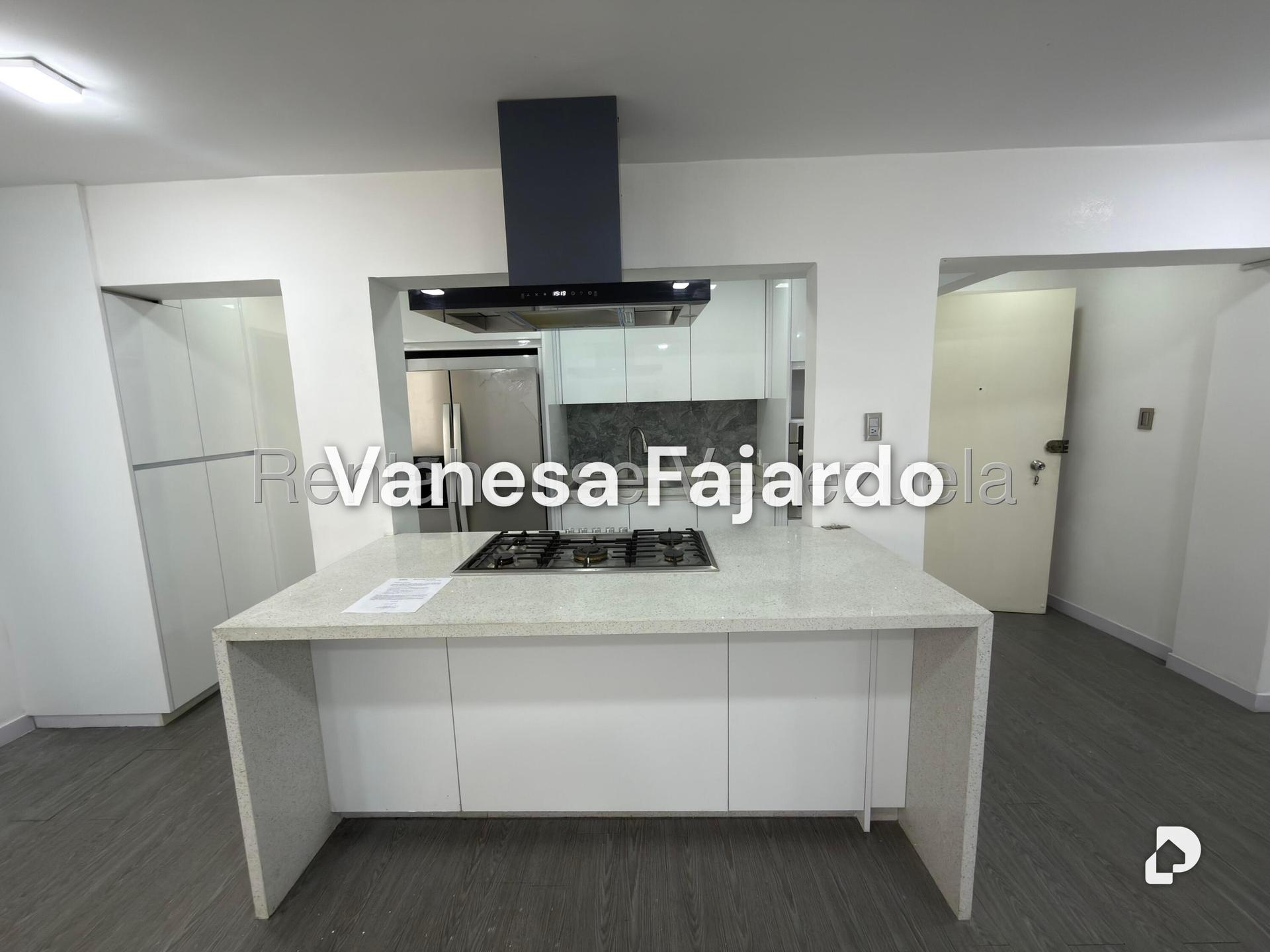 Apartamento en Los Palos Grandes, Caracas – 5