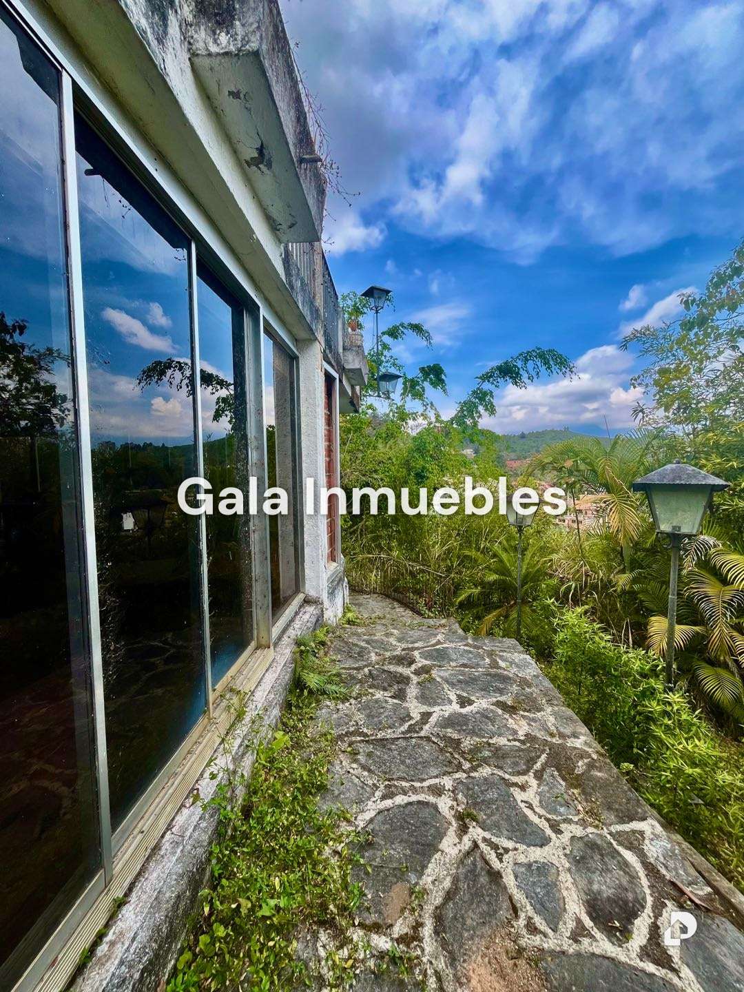 Casa en La Lagunita, Caracas – 11