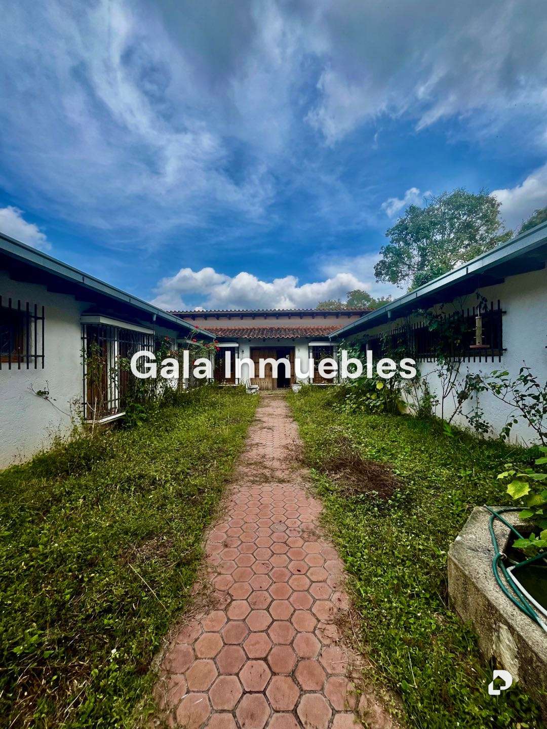 Casa en La Lagunita, Caracas – 13