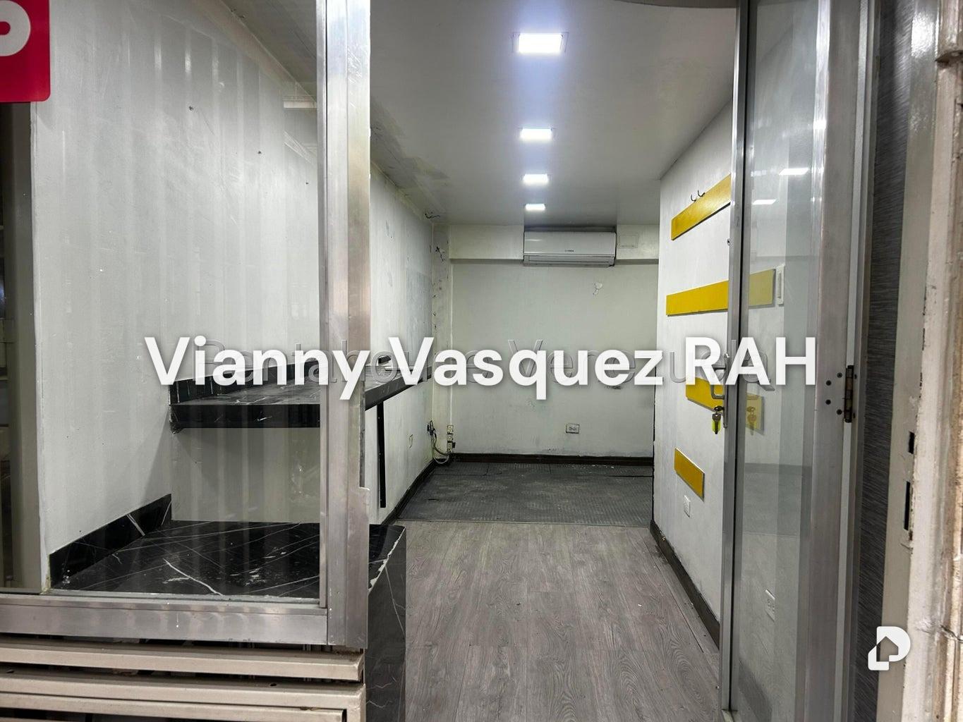 Local comercial en Los Palos Grandes, Caracas – 2