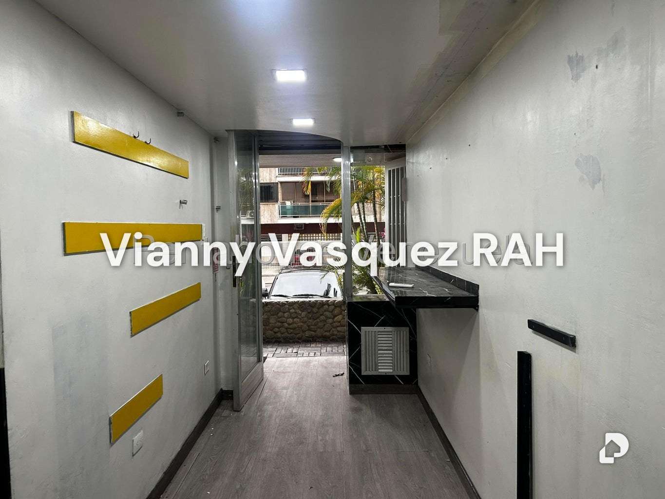 Local comercial en Los Palos Grandes, Caracas – 7