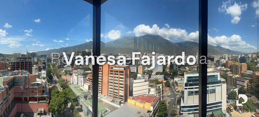 Oficina en Las Mercedes, Caracas – 3