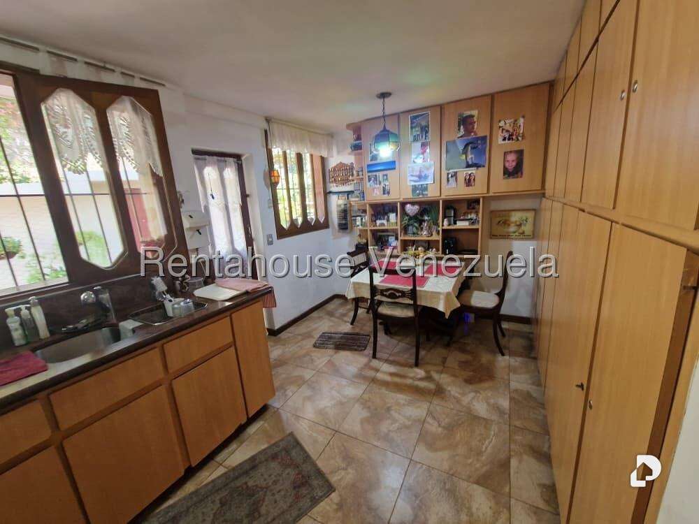 Casa en Santa Paula, Caracas – 24