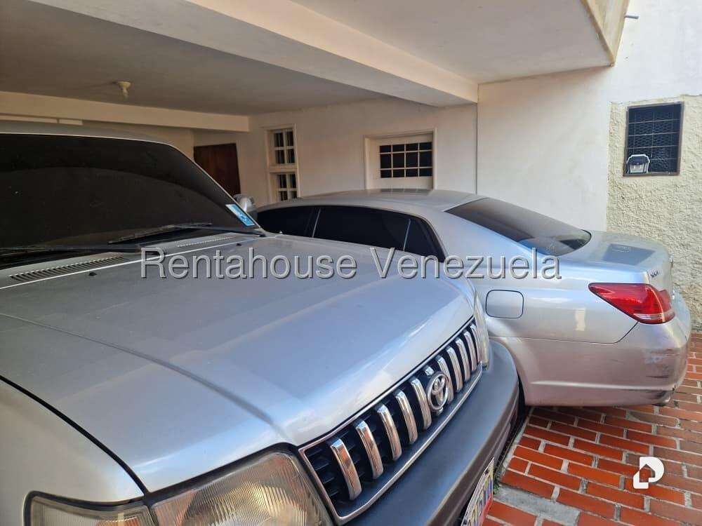 Casa en Santa Paula, Caracas – 29