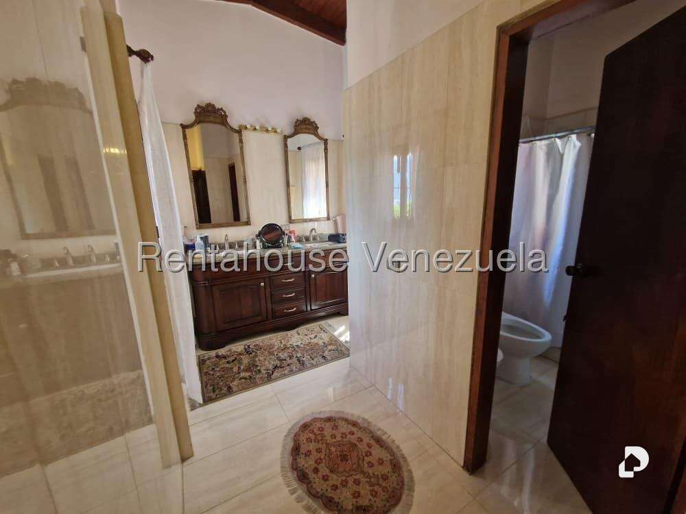 Casa en Santa Paula, Caracas – 28