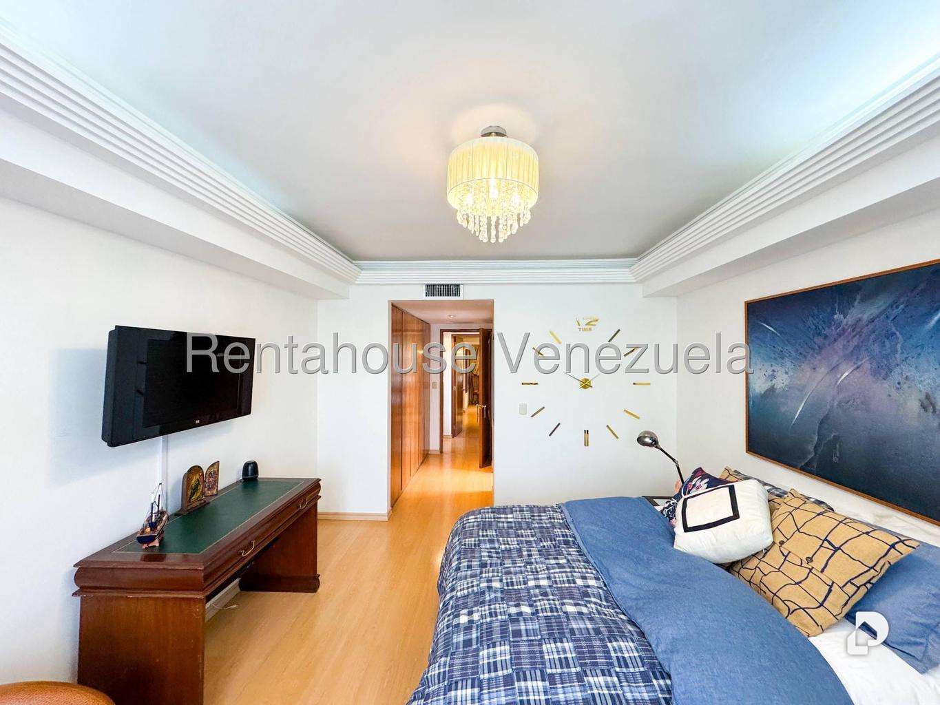 Apartamento en Los Palos Grandes, Caracas – 56