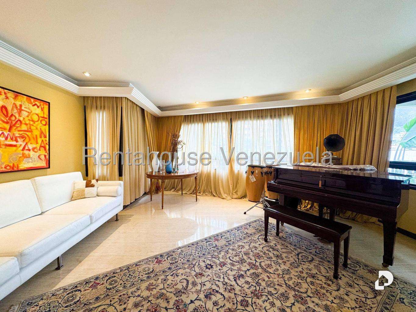 Apartamento en Los Palos Grandes, Caracas – 13