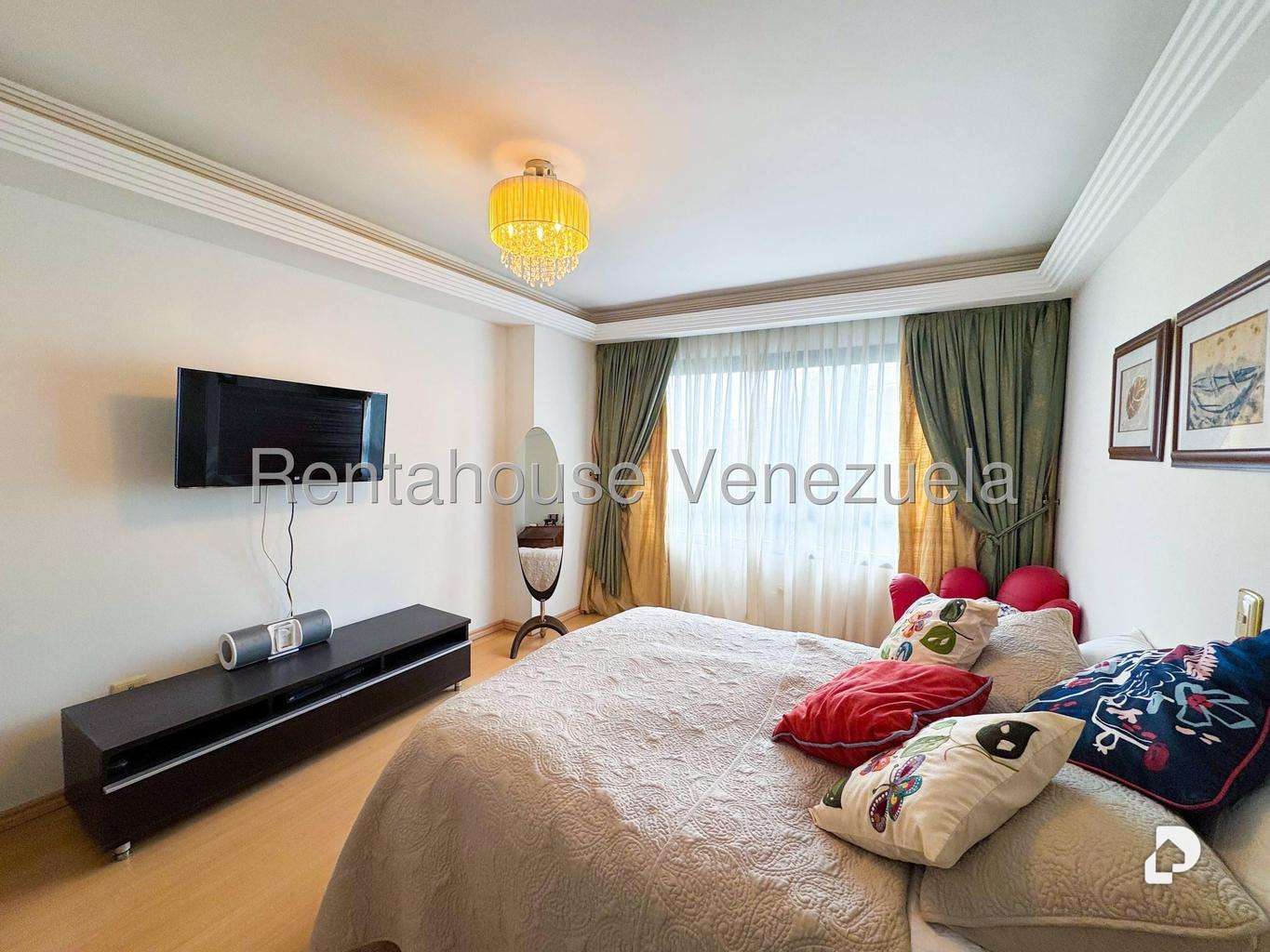 Apartamento en Los Palos Grandes, Caracas – 49