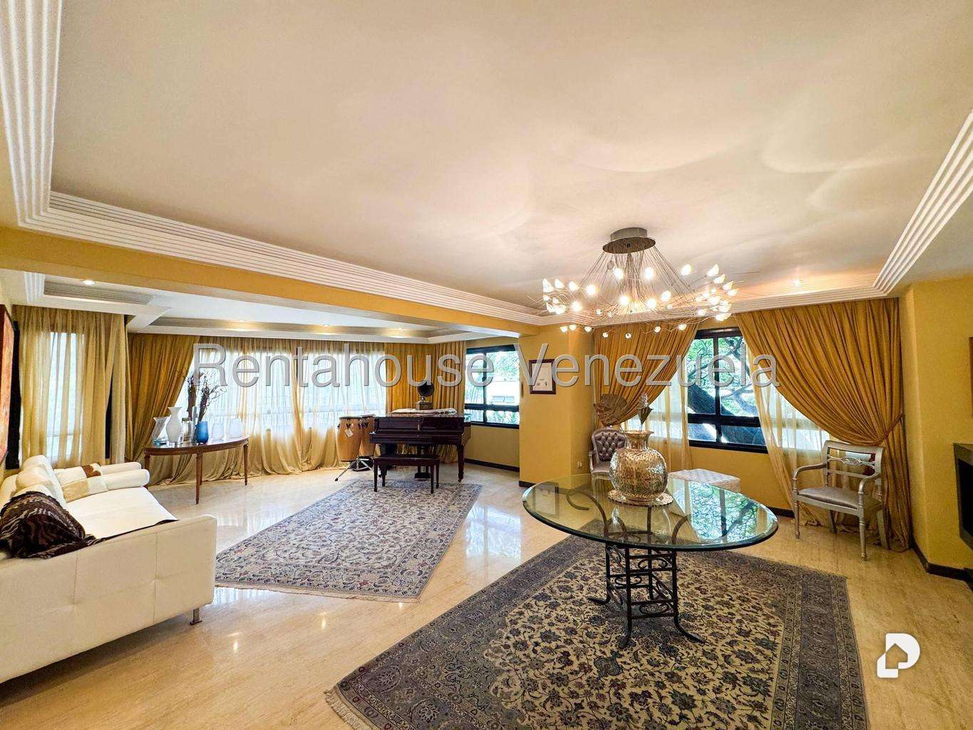 Apartamento en Los Palos Grandes, Caracas – 1