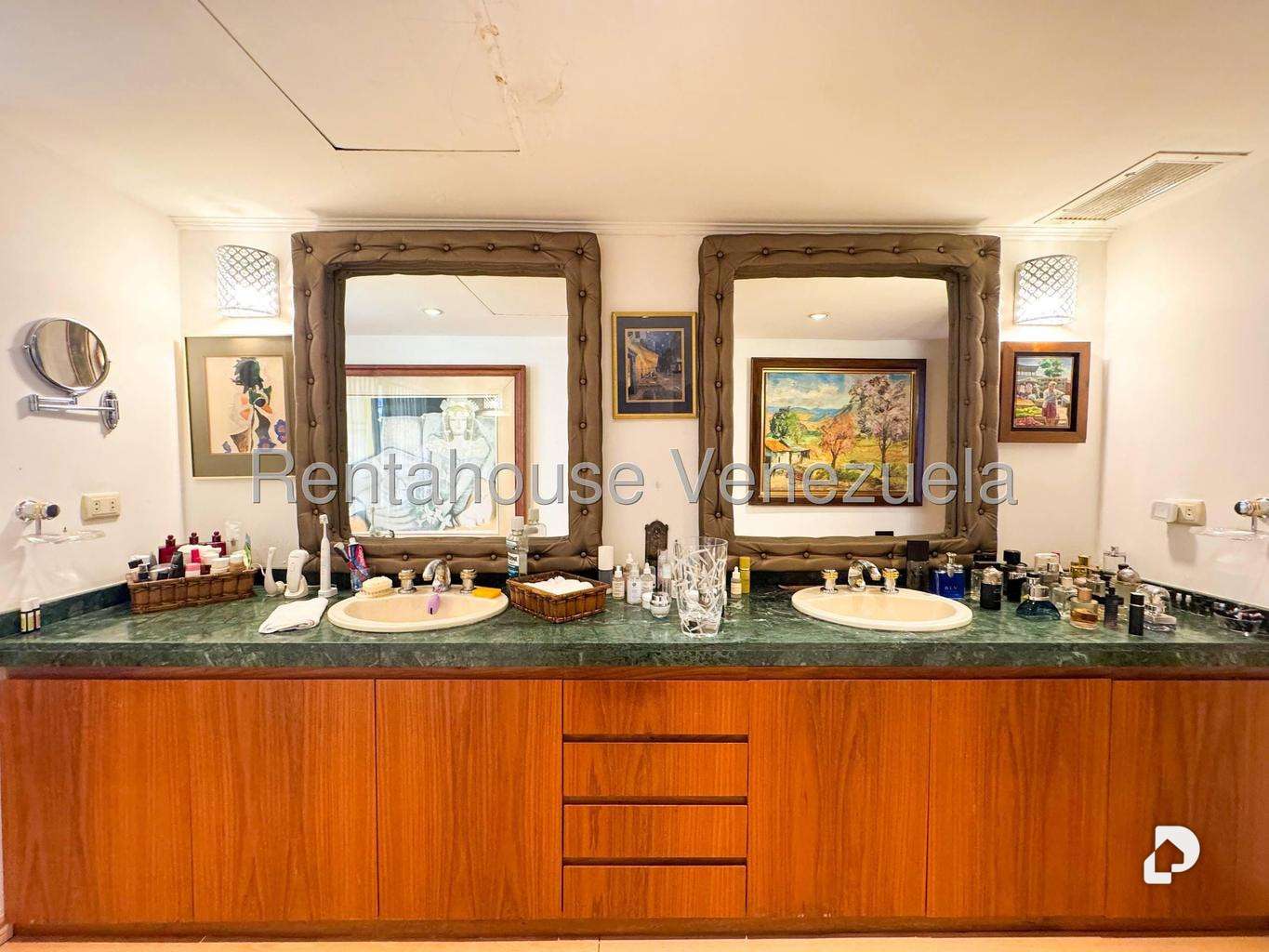 Apartamento en Los Palos Grandes, Caracas – 40