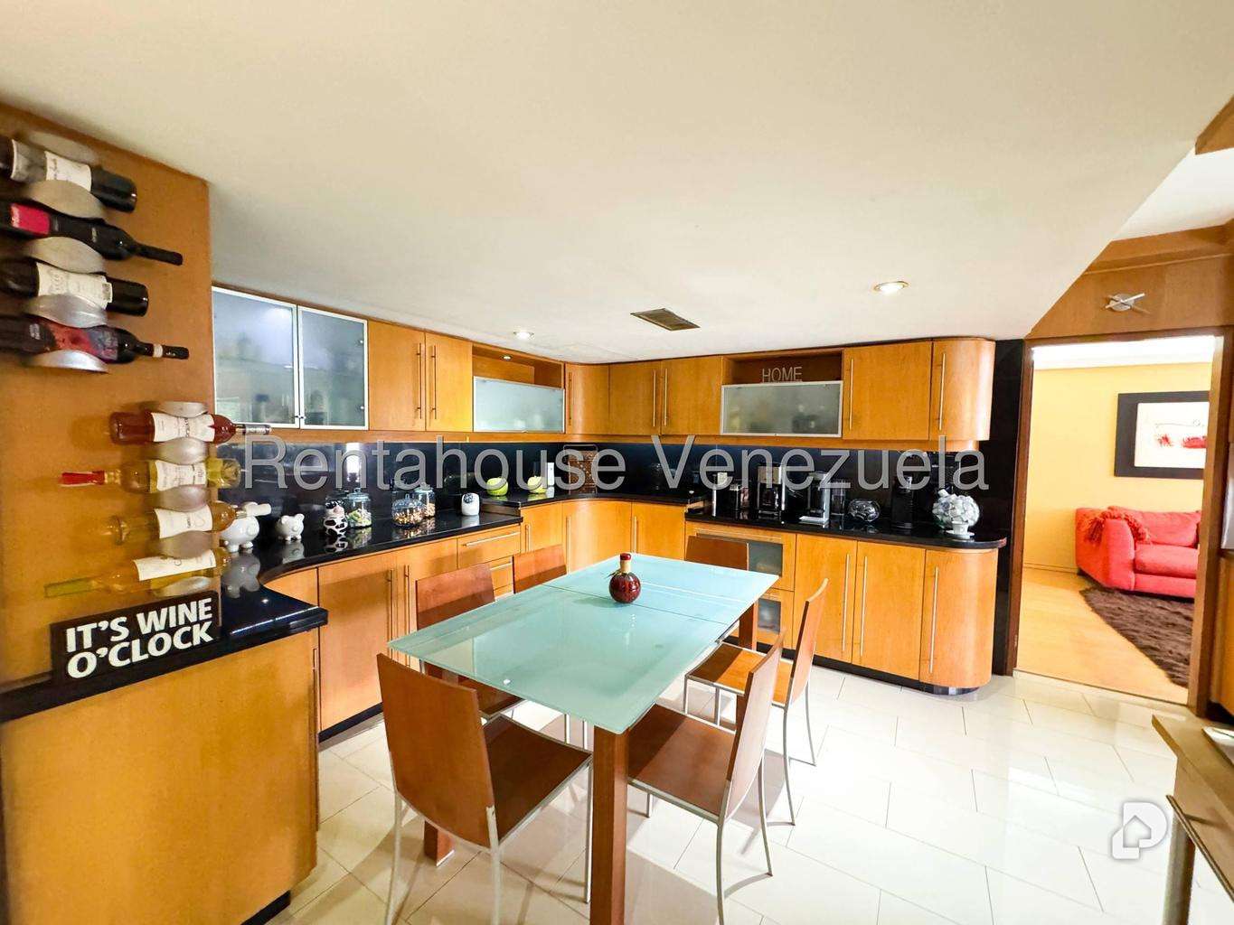 Apartamento en Los Palos Grandes, Caracas – 22