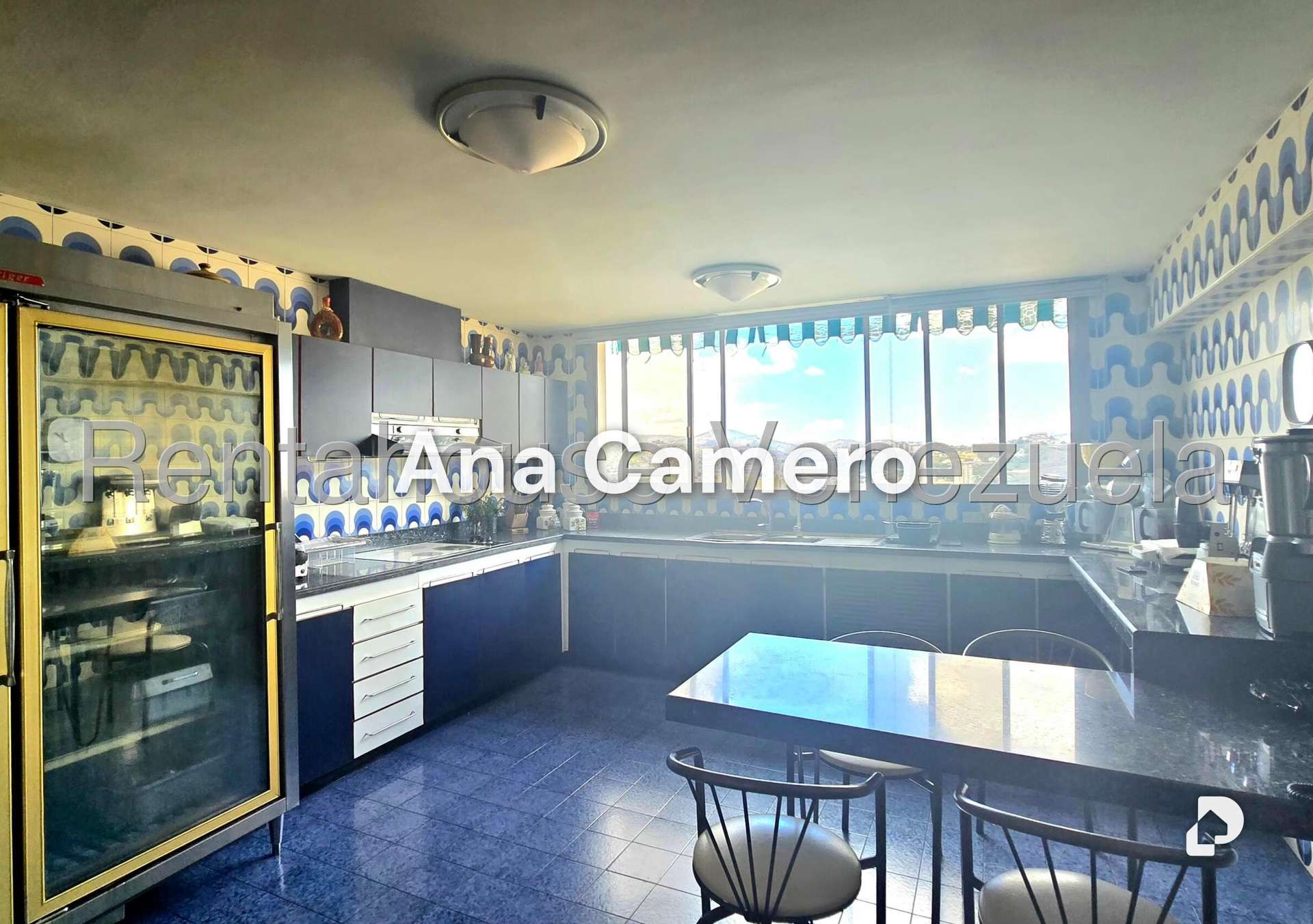 Casa en Urbanización Colinas de Los Chaguaramos, Caracas – 14