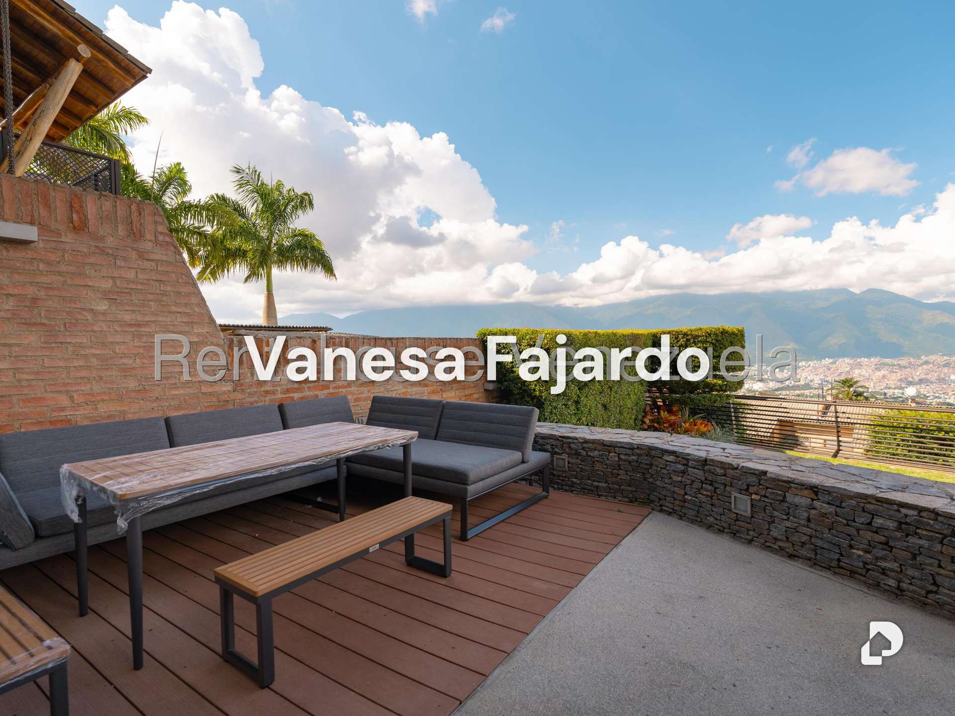 Casa en Alto Hatillo, Caracas – 19