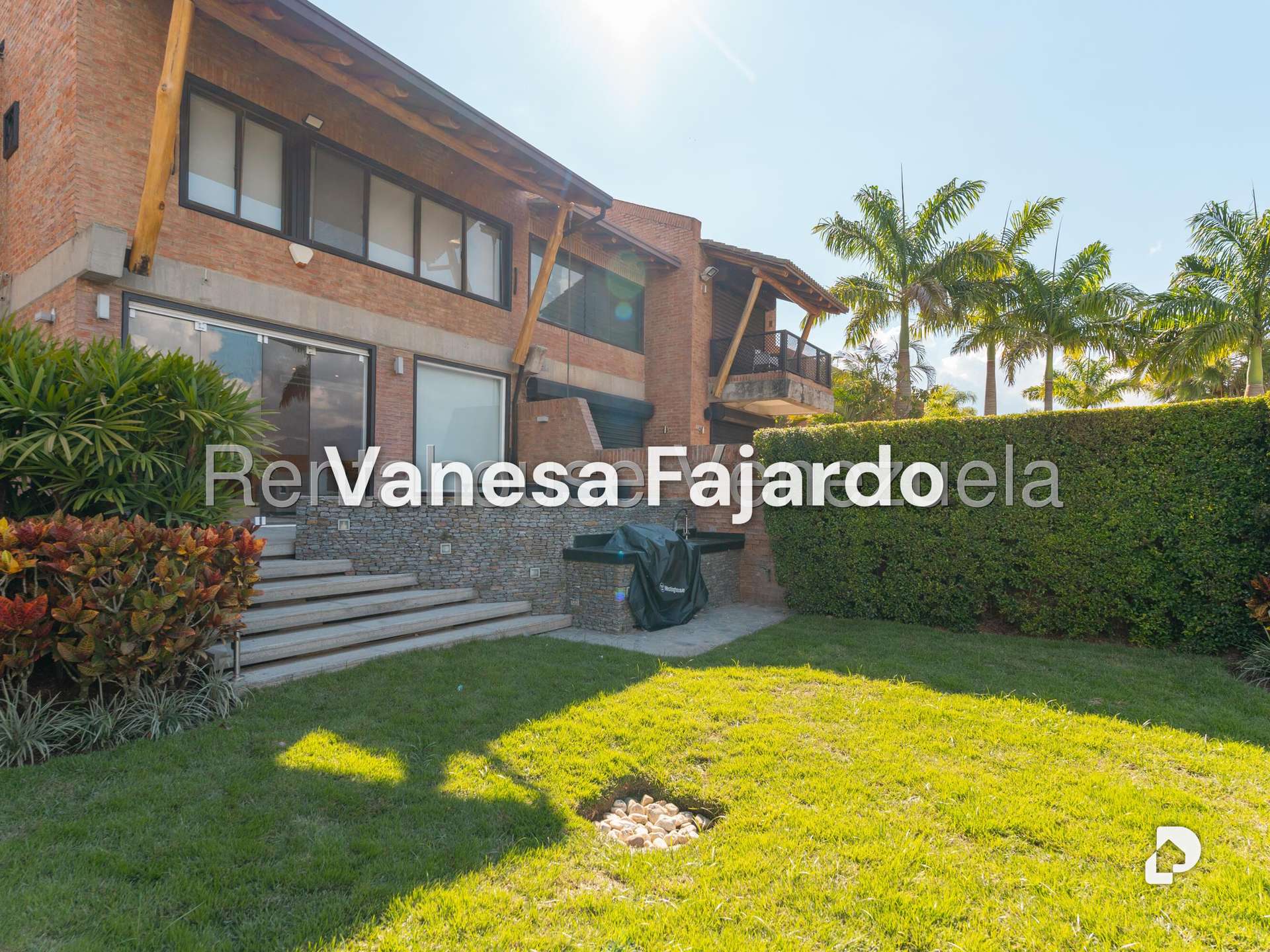 Casa en Alto Hatillo, Caracas – 26