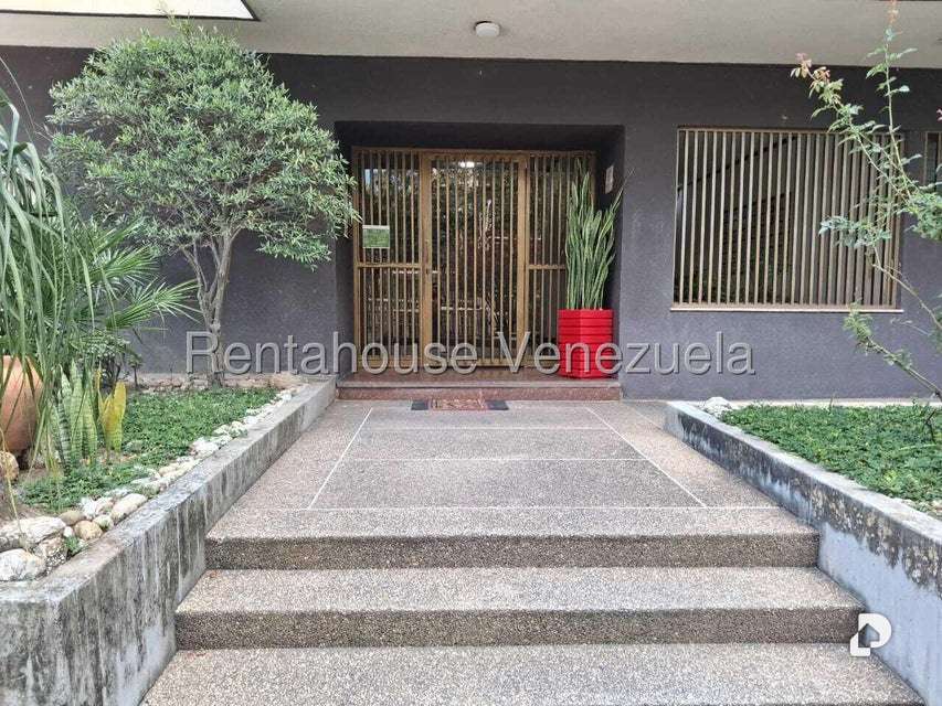 Apartamento en La Urbina, Caracas – 2