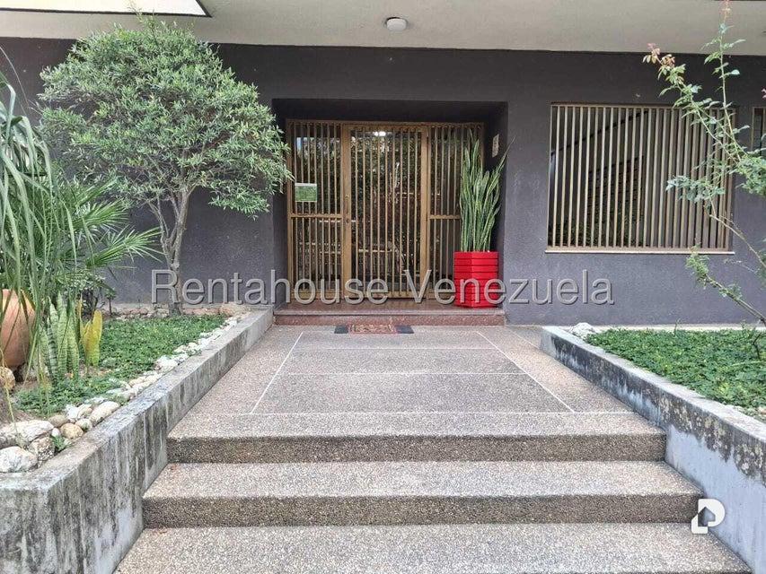 Apartamento en La Urbina, Caracas – 2