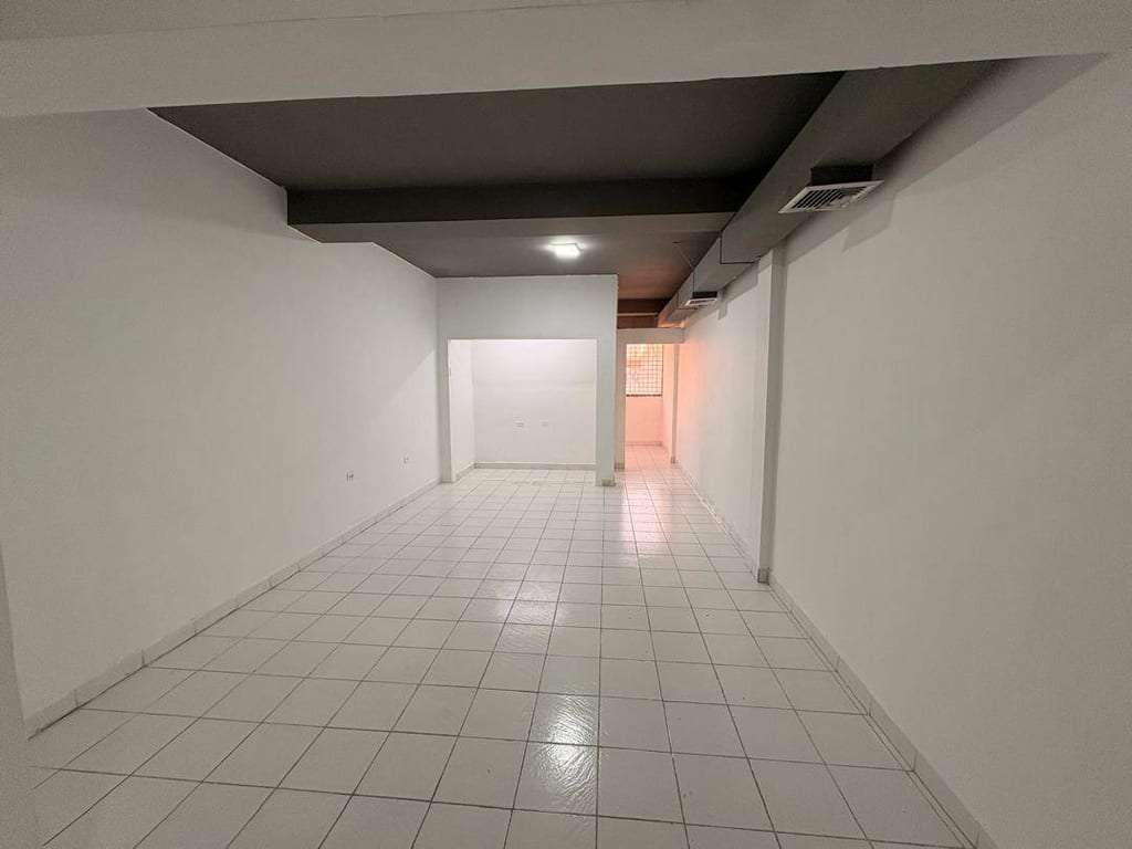 Local comercial en Calle 72, Maracaibo - 1