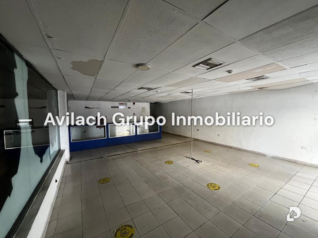 Local comercial en Catedral, Valencia – 2