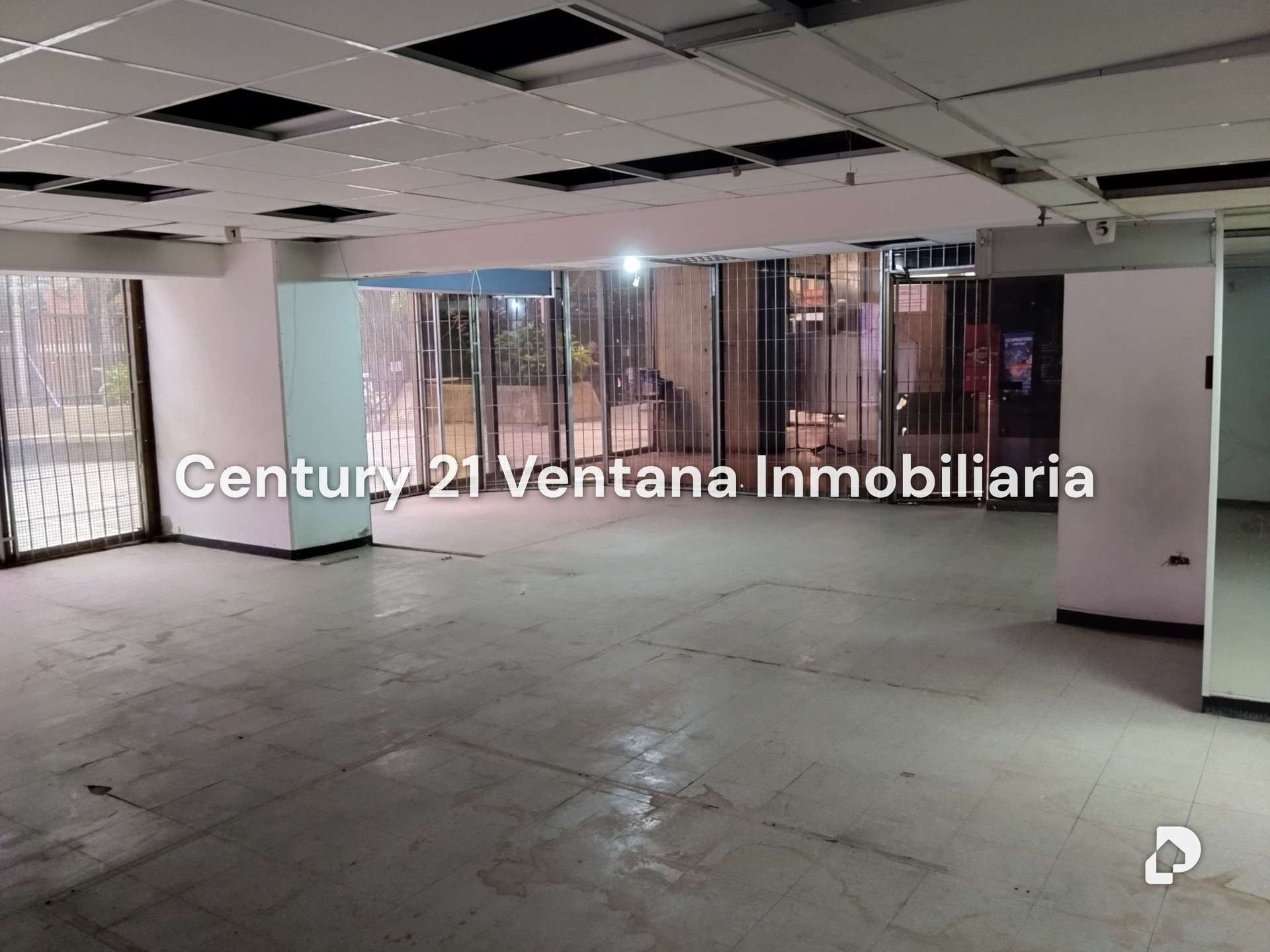 Local comercial en Los Caobos, Caracas – 26