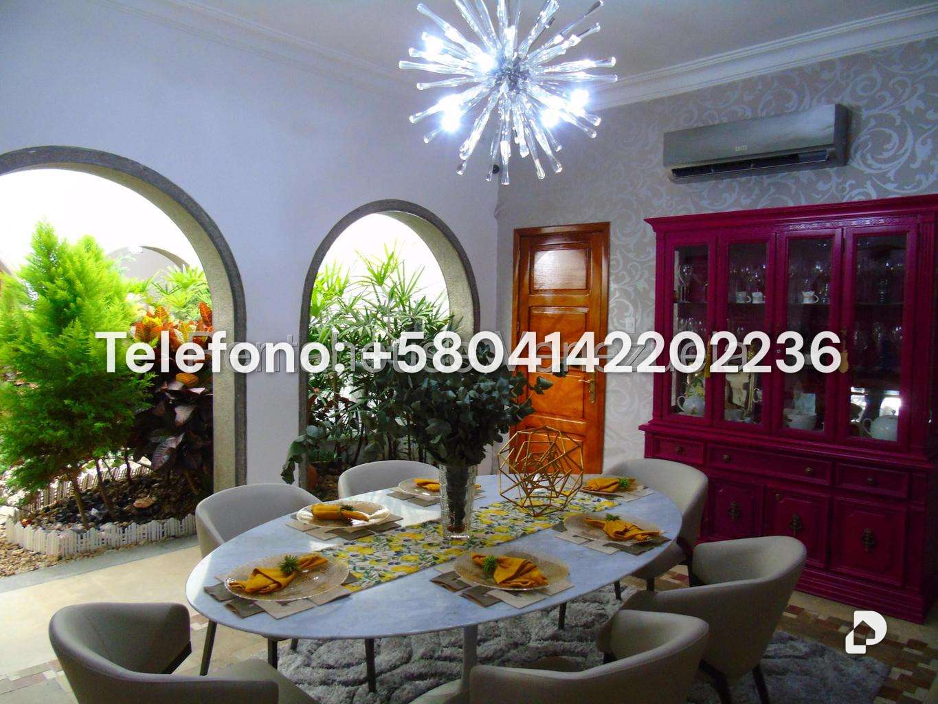 Casa en Altamira, Caracas – 18