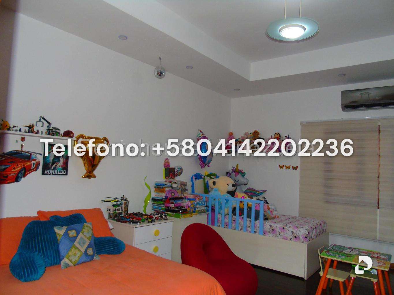 Casa en Altamira, Caracas – 27