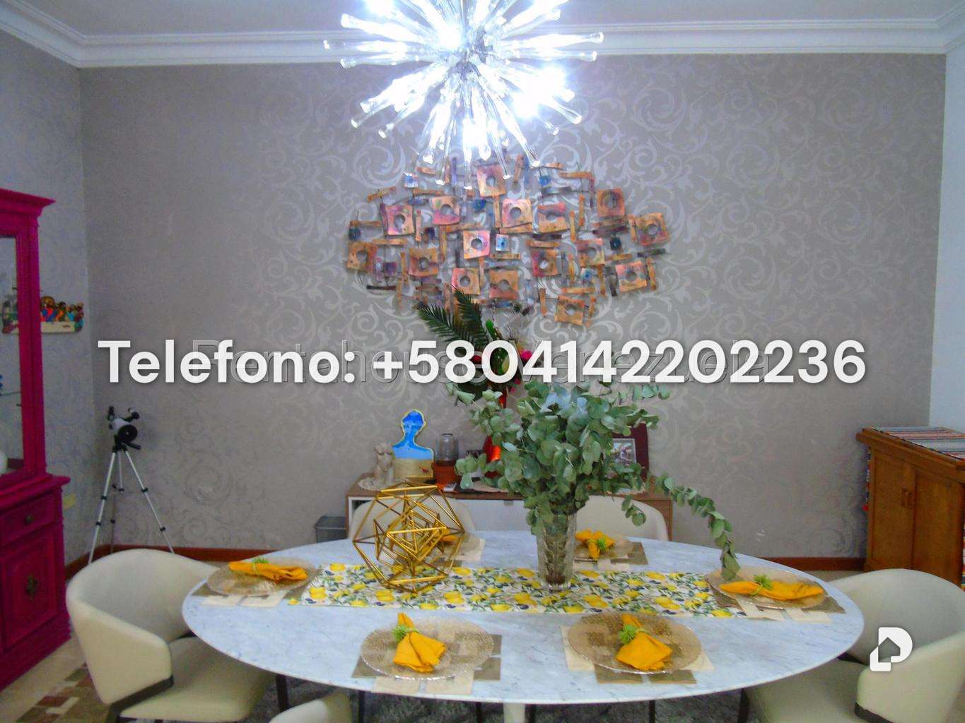 Casa en Altamira, Caracas – 19