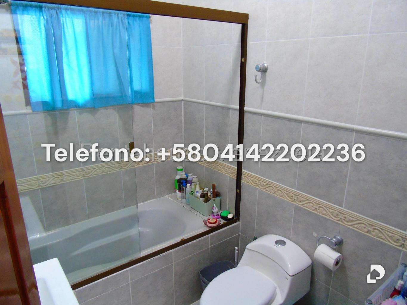 Casa en Altamira, Caracas – 23