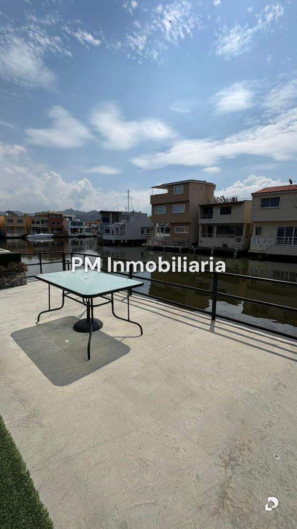 Casa en Puerto La Cruz – 18