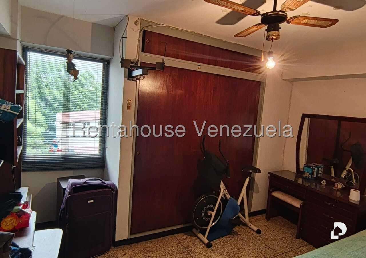 Apartamento en El Paraíso, Caracas – 9