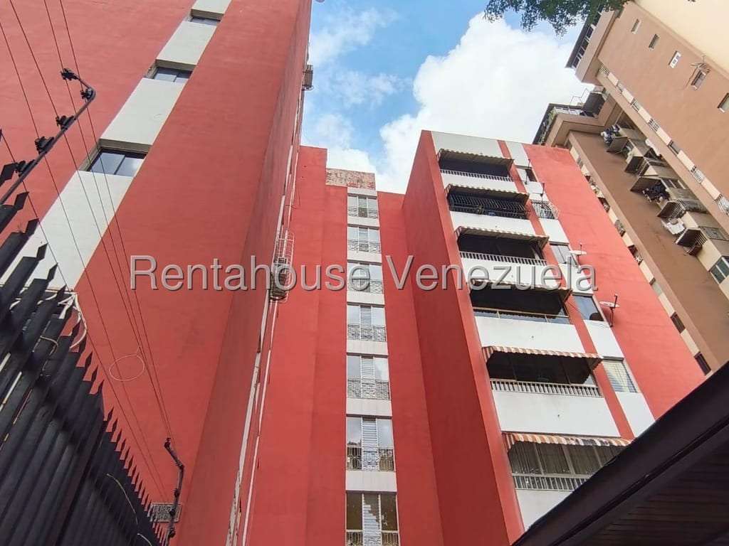 Apartment in El Paraíso, Caracas - 1