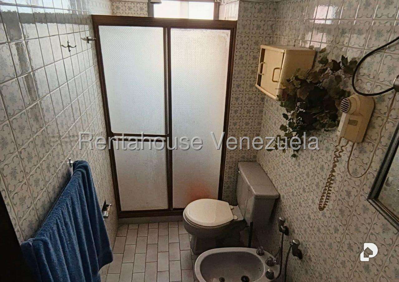 Apartamento en El Paraíso, Caracas – 11