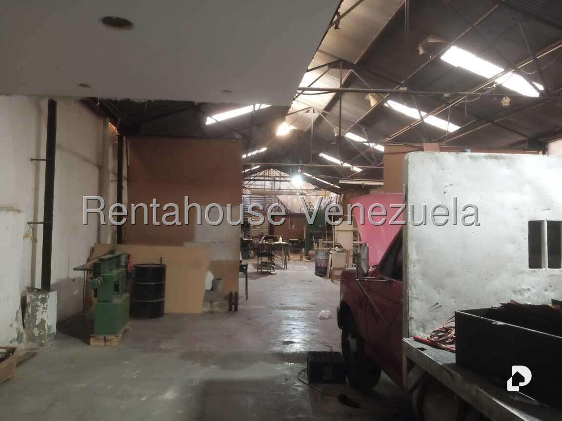 Local comercial en Puente Hierro, Caracas – 8
