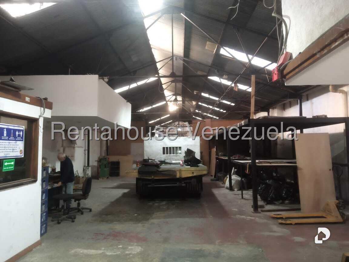 Local comercial en Puente Hierro, Caracas – 4
