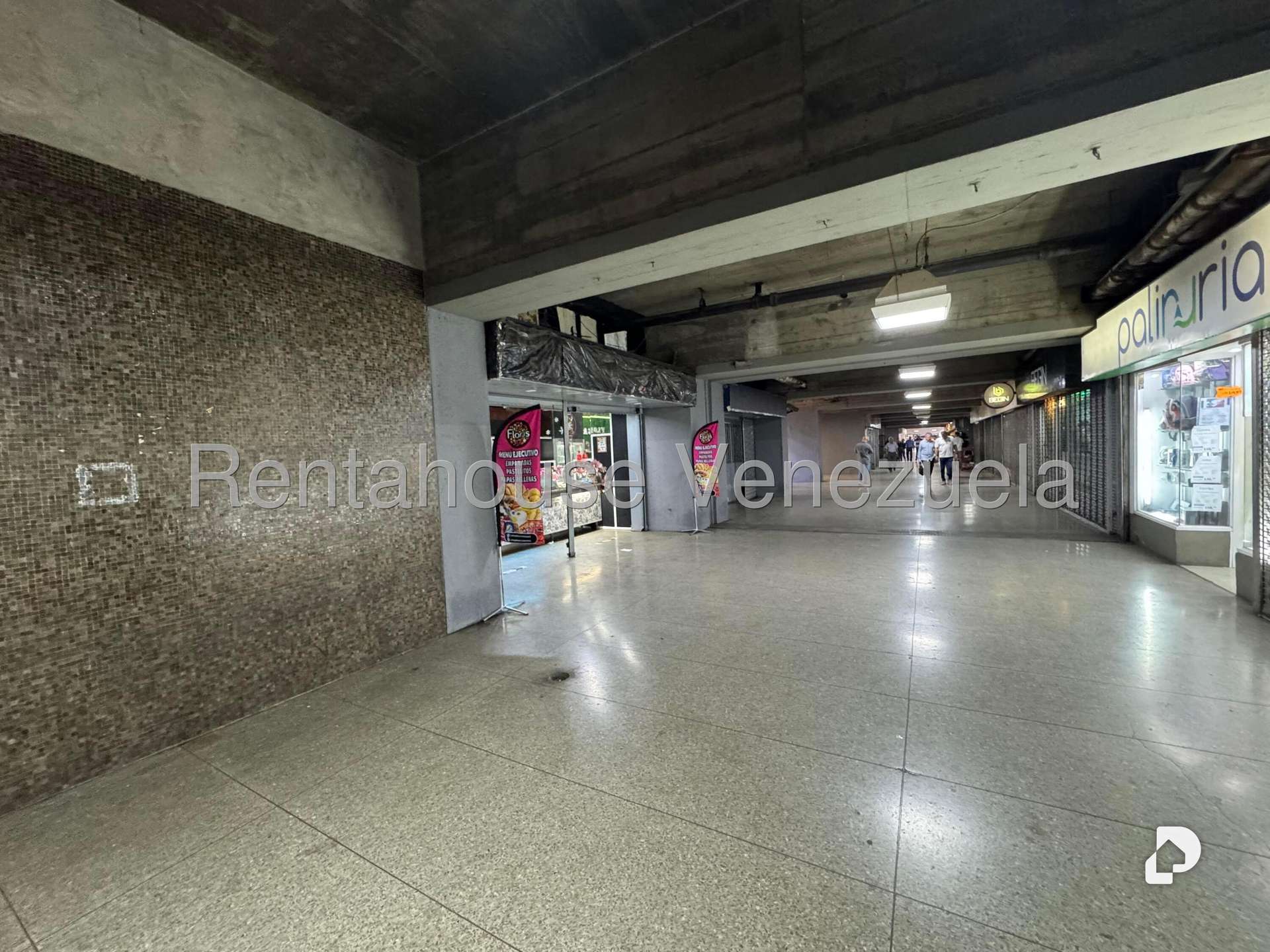 Local comercial en Parque Central, Caracas – 4