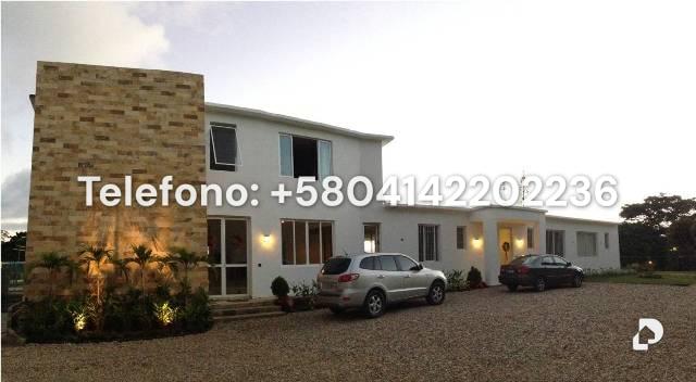 Casa en La Lagunita Country Club, Caracas – 2