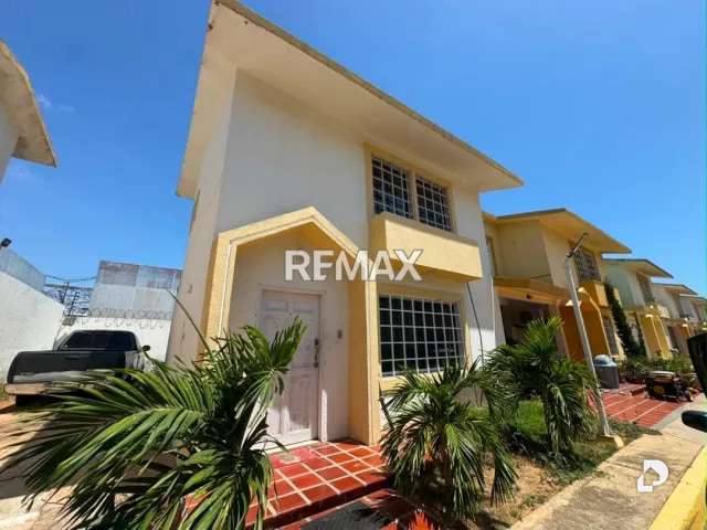Casa en Altos de Milagro Norte, Maracaibo – 11