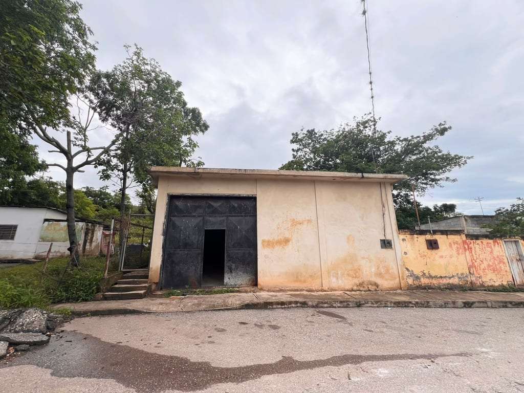 Galpón en Santa Rosa, Barquisimeto - 1