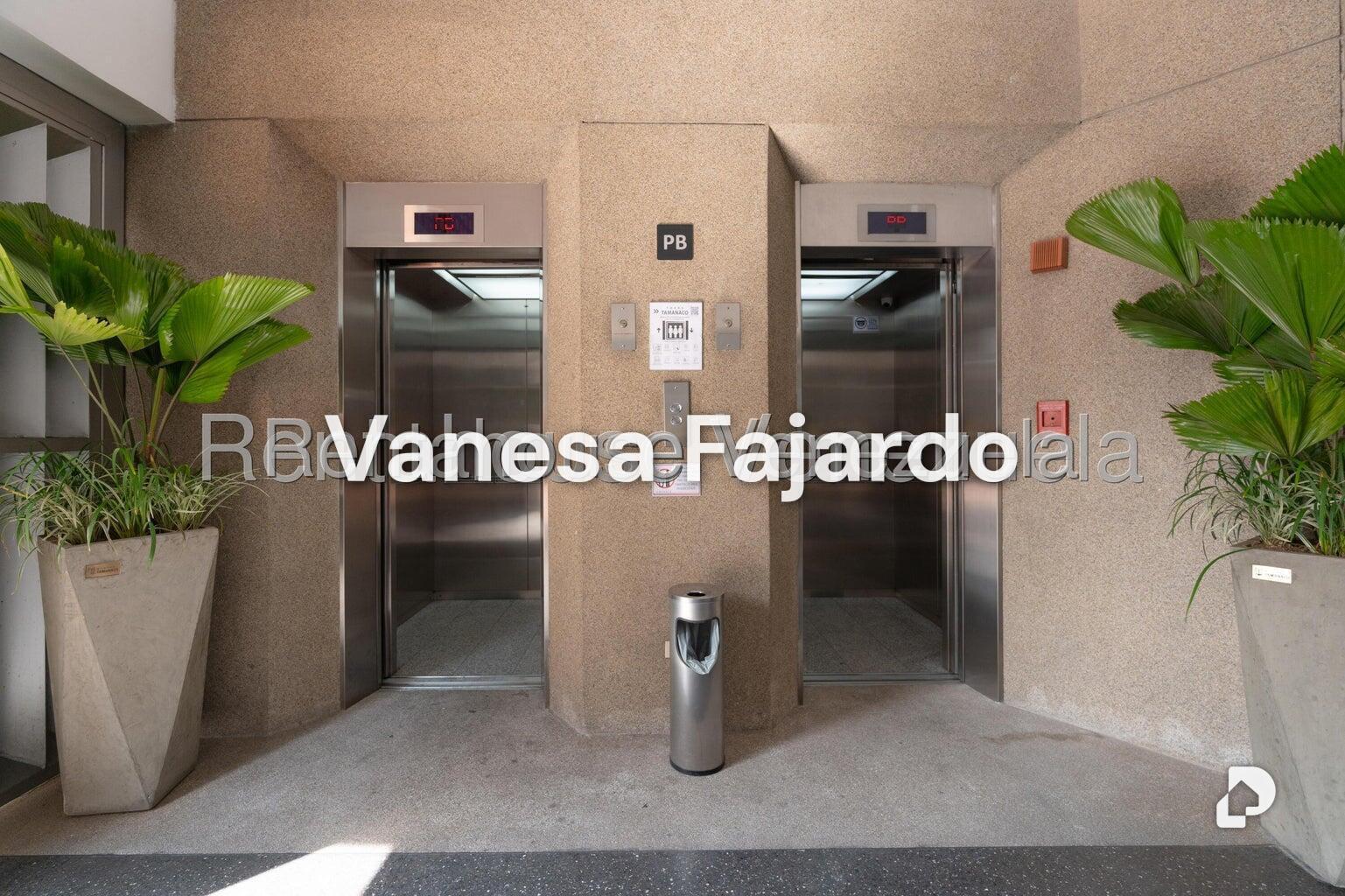 Local comercial en El Rosal, Caracas – 3