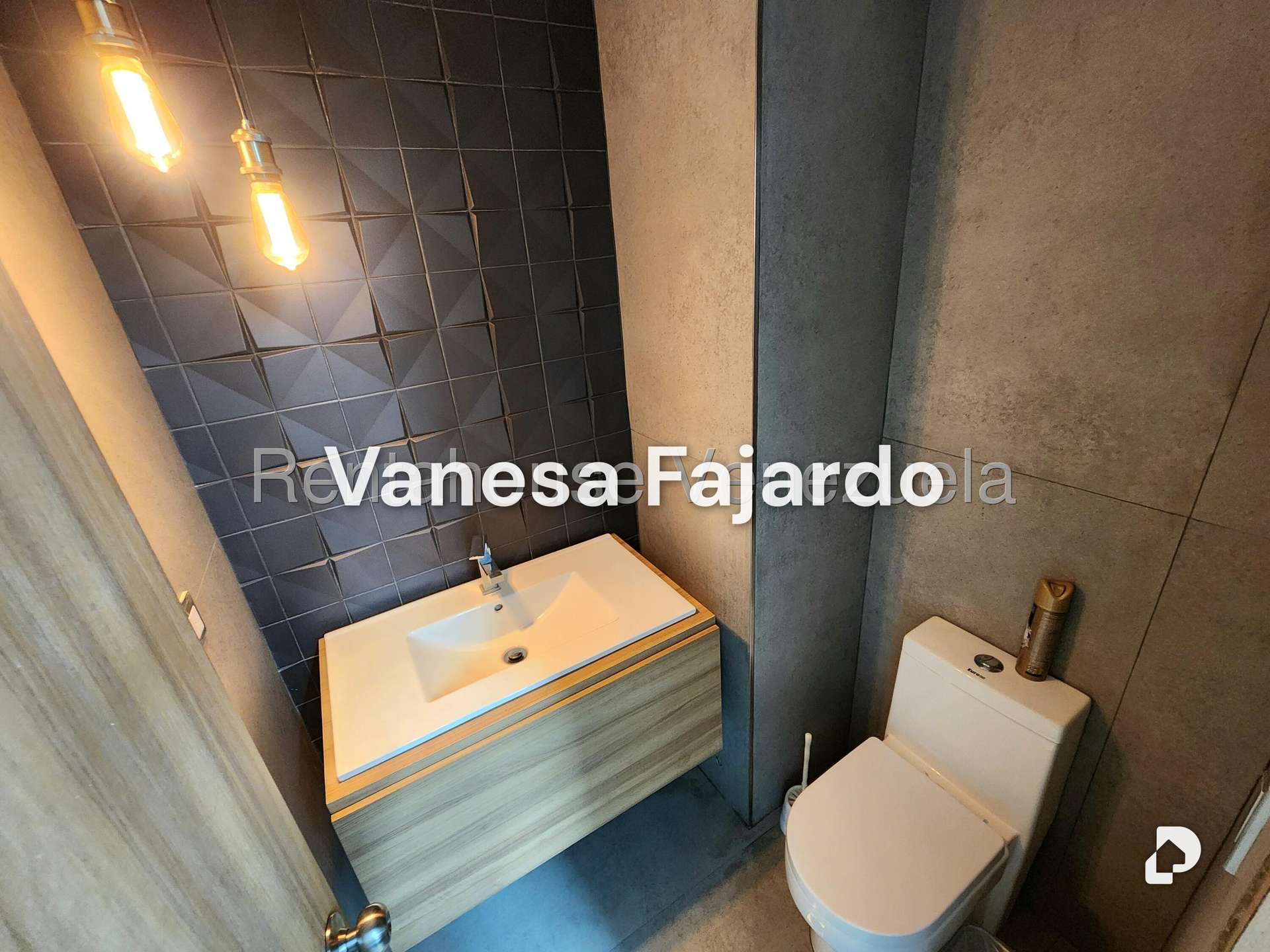 Local comercial en El Rosal, Caracas – 14
