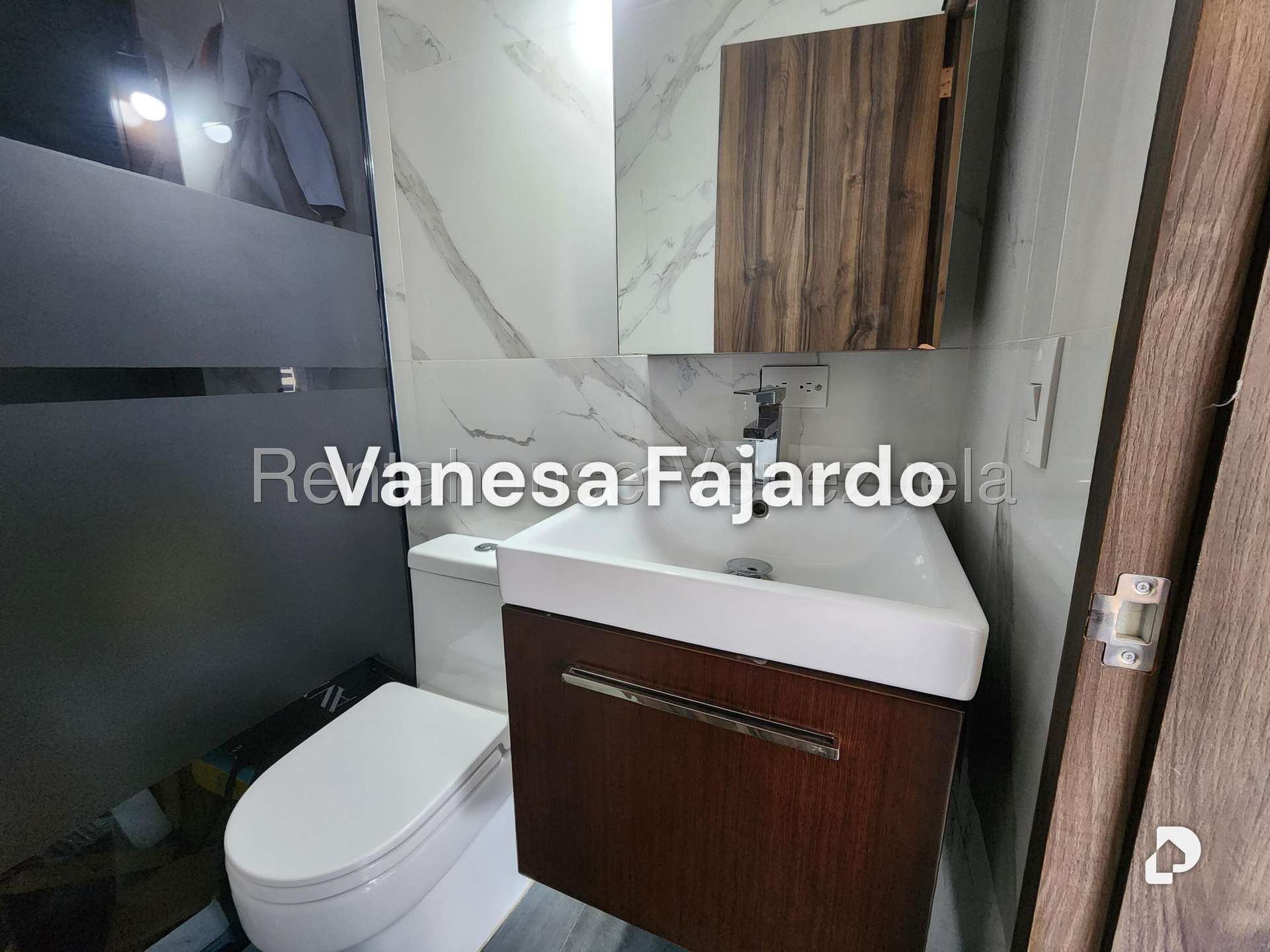 Local comercial en El Rosal, Caracas – 10